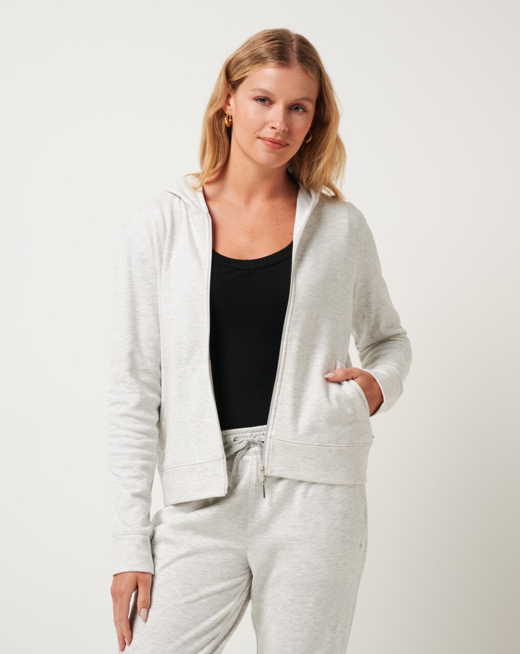 WOMENS CLOUD ZIP HOODIE 1
