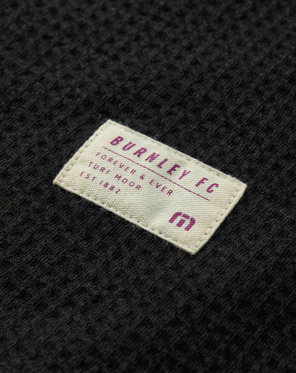 BURNLEY CLOUD WAFFLE SCARF 2