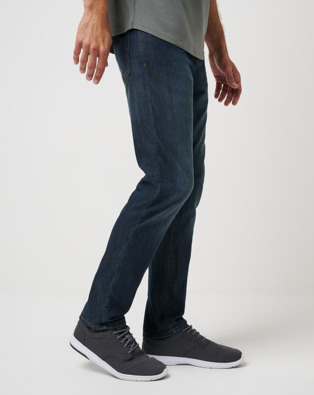 LEGACY FEATHERWEIGHT JEANS 2