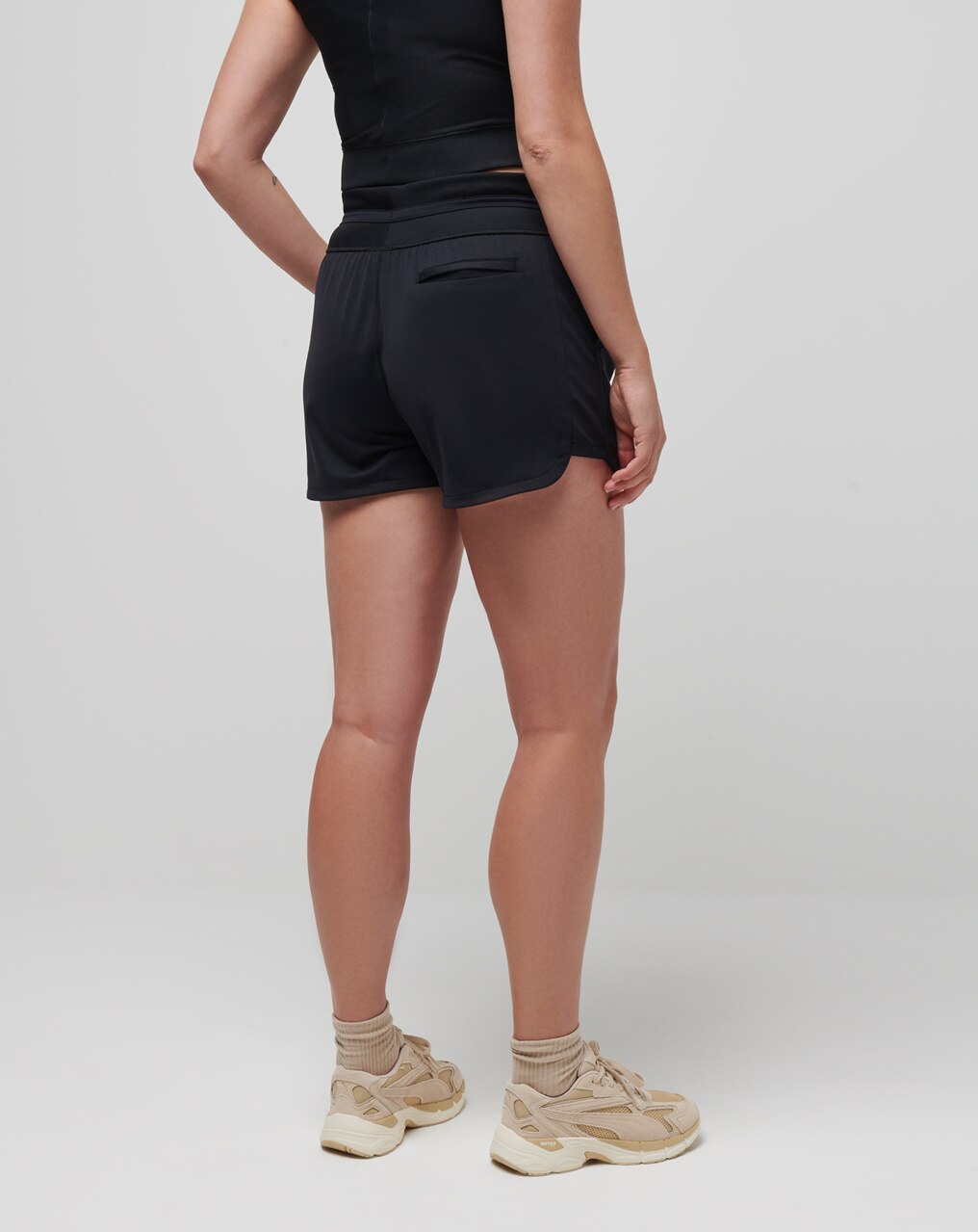 MOVEKNIT TIE SHORT 5